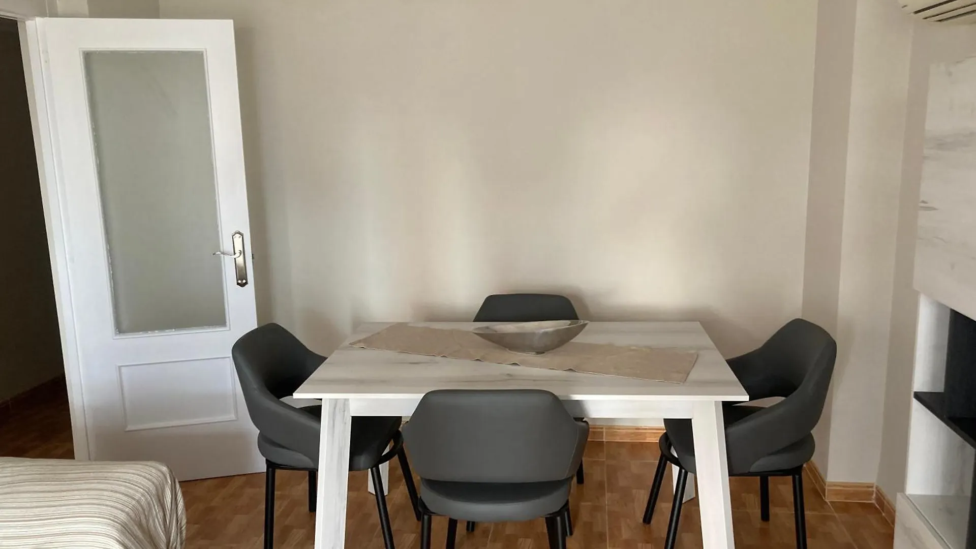 Apartamento La Pineda A 100 Metros De La Playa!!