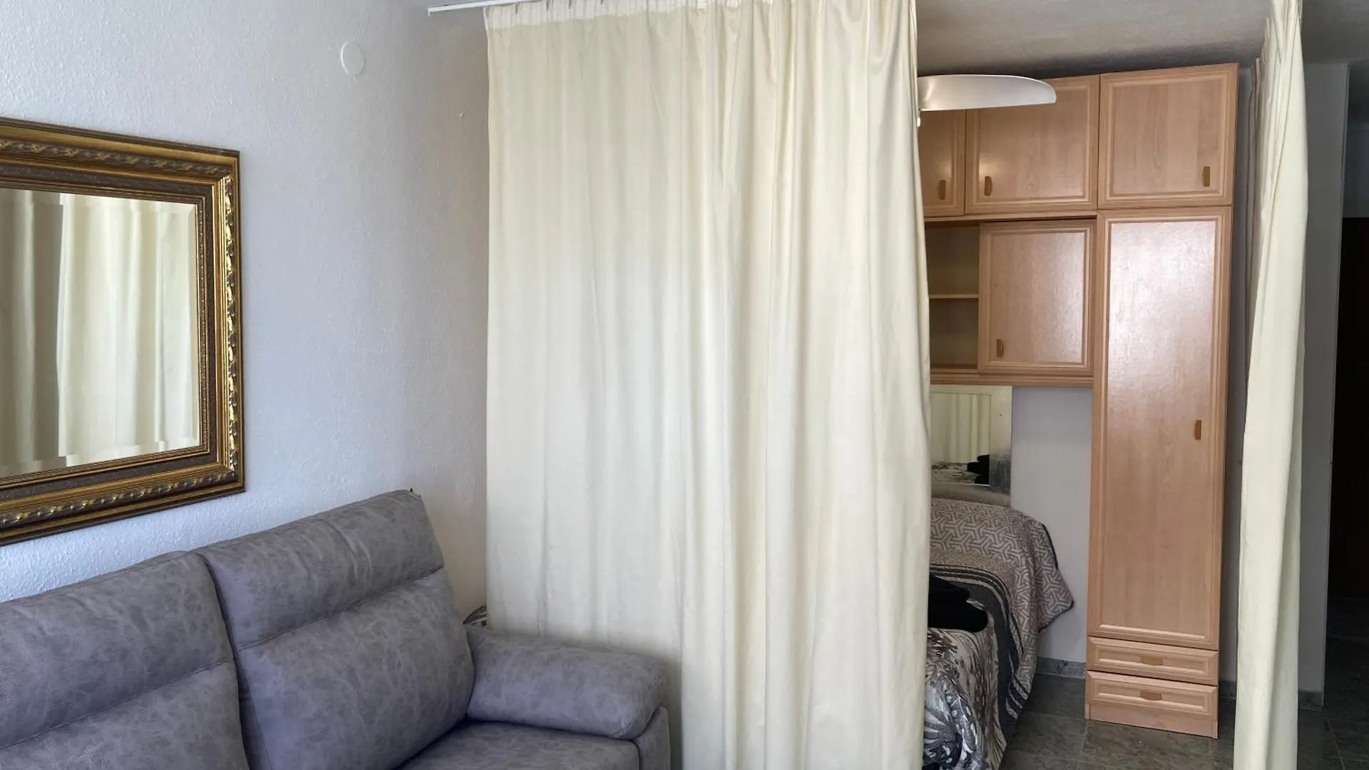 Apartamento La Pineda A 100 Metros De La Playa!! 0*,